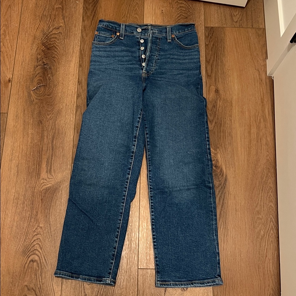 Levi’s Ribcage Straight Ankle Jeans